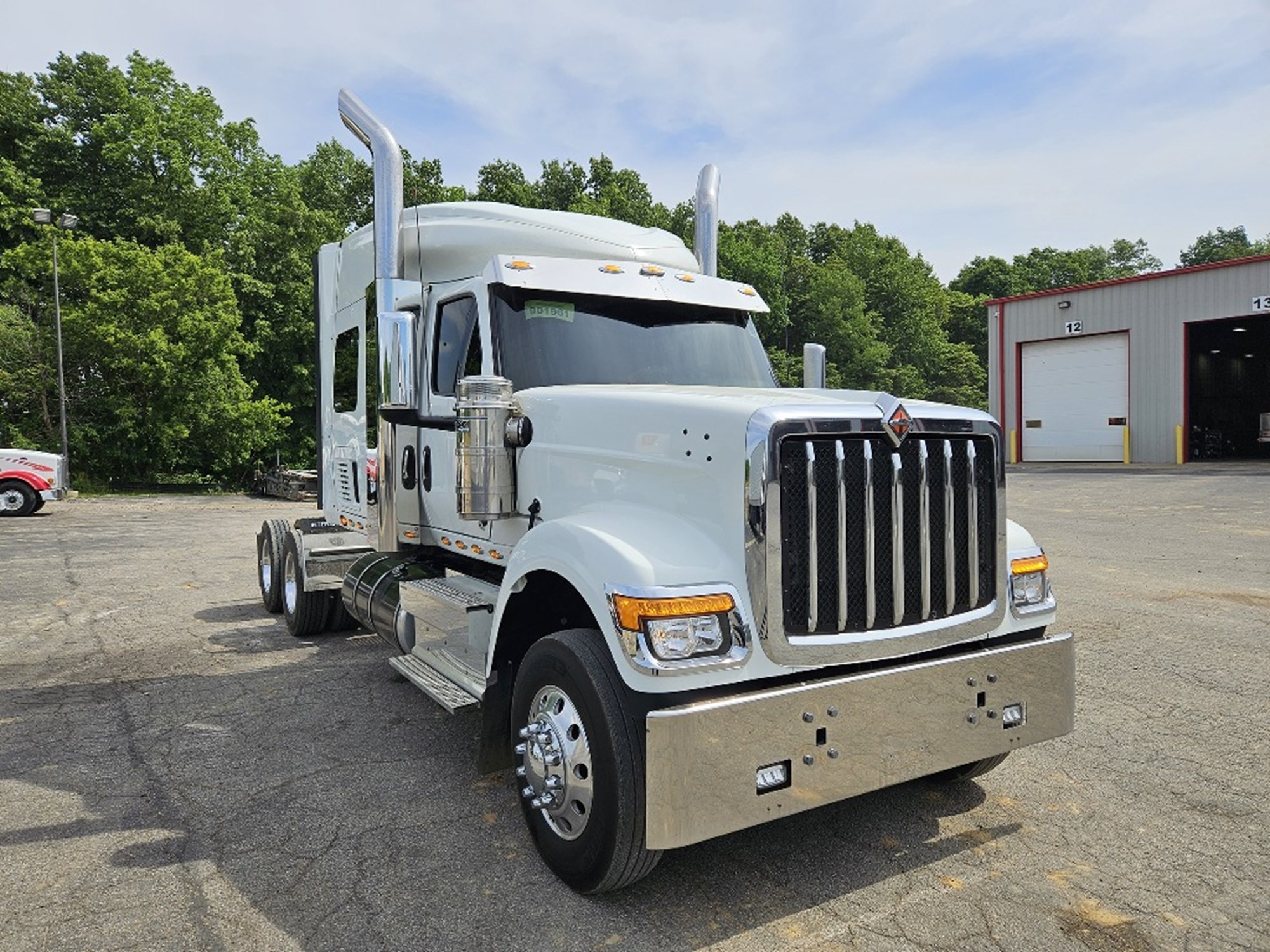 2023 INTERNATIONAL HX - image 3 of 6