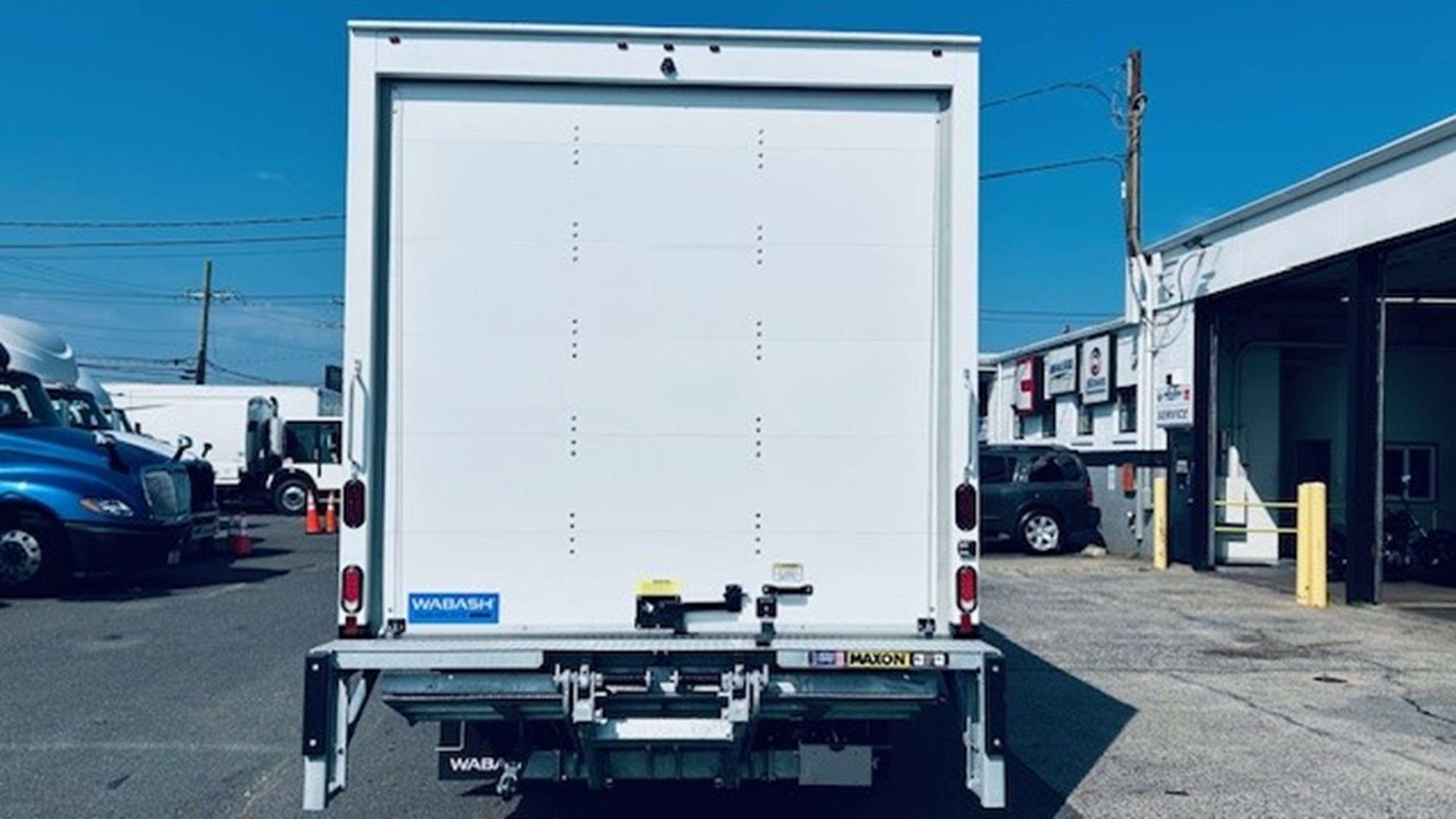 2024 ISUZU NPRGASHD - image 4 of 6