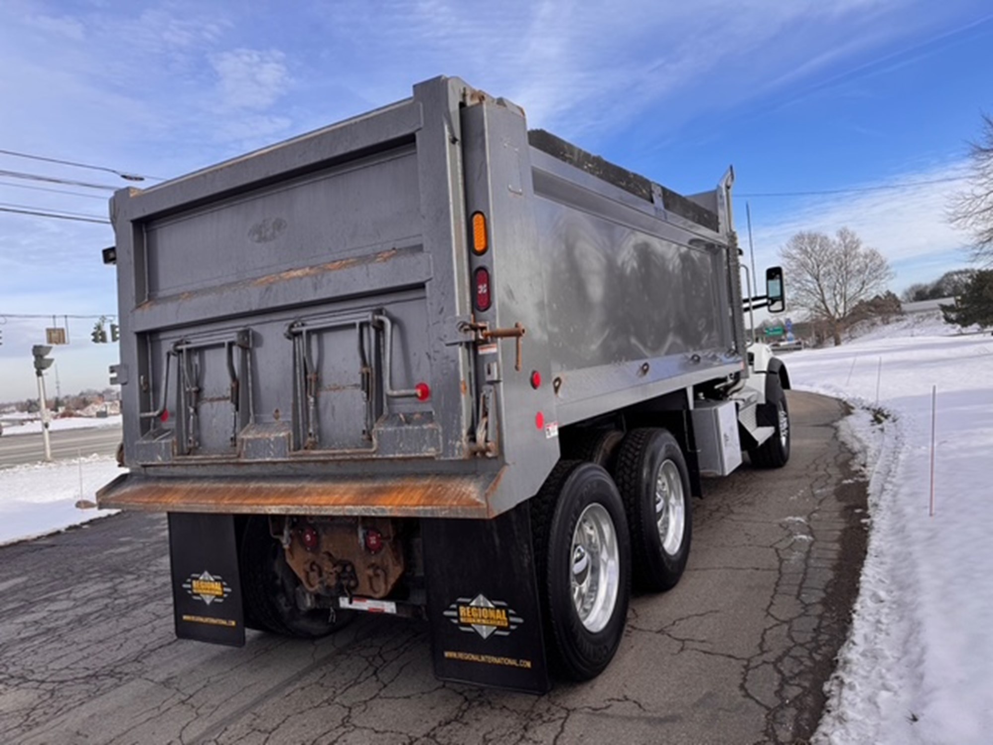 2022 KENWORTH T880 - image 4 of 6