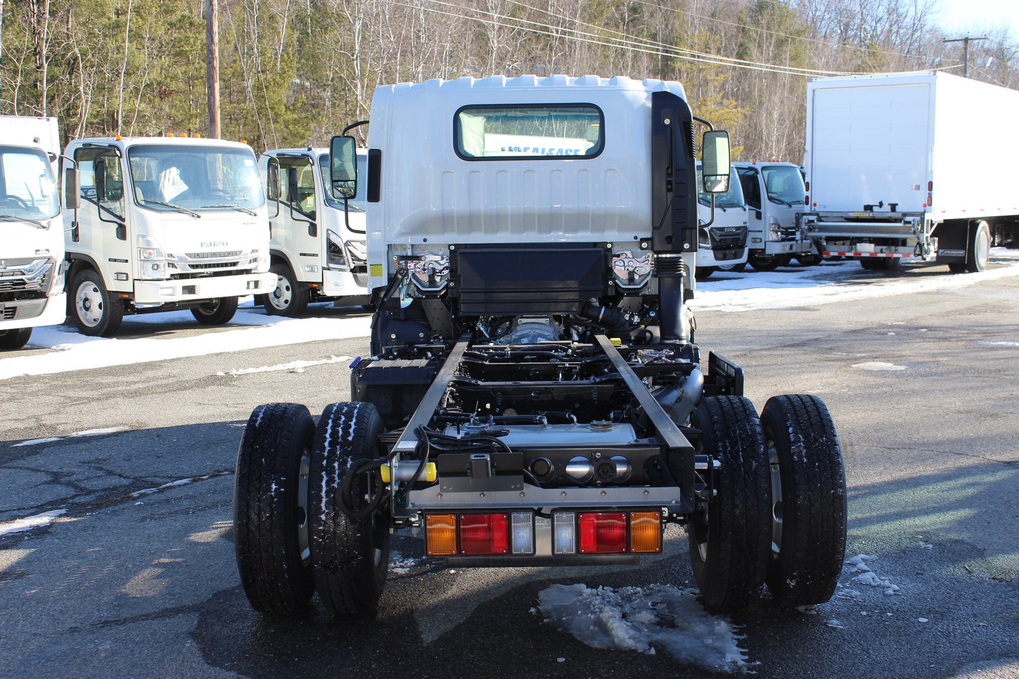 2025 ISUZU NPRHD - image 6 of 6
