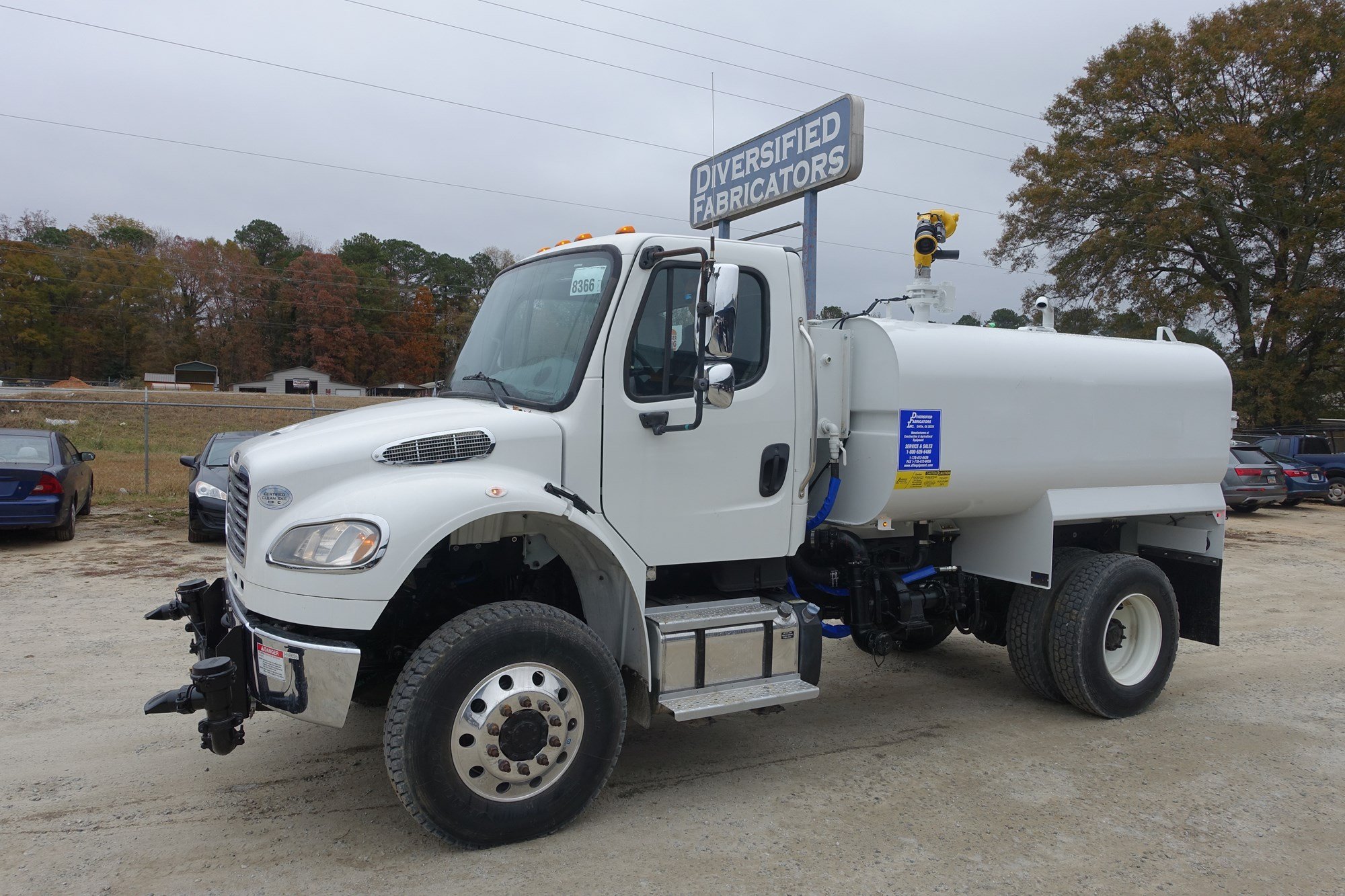 2017 FREIGHTLINER M2 - image 1 of 4