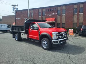 2024 FORD F600 1743795677889