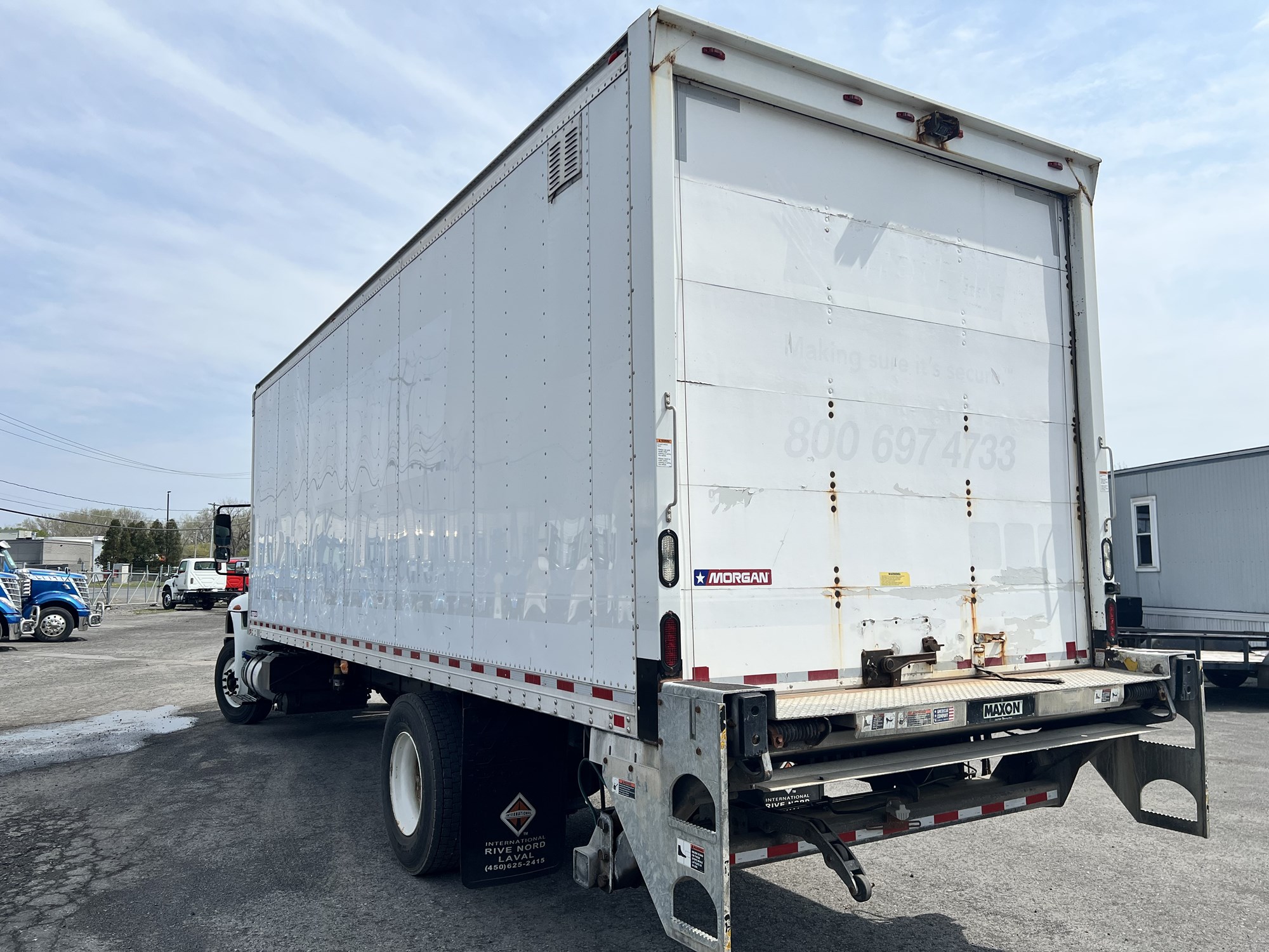 2016 INTERNATIONAL DURASTAR 4300 - image 3 of 6
