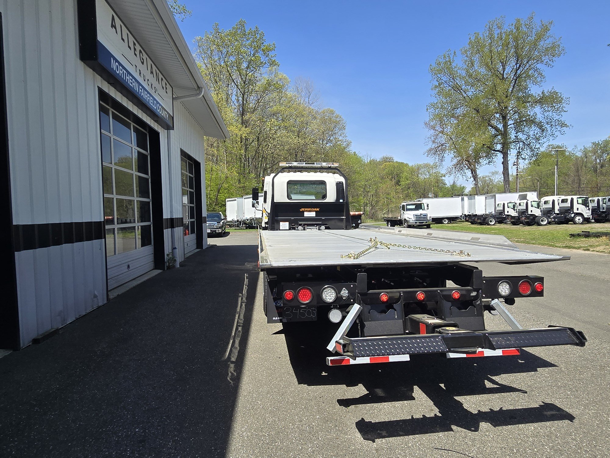 2025 ISUZU FTR - image 6 of 6