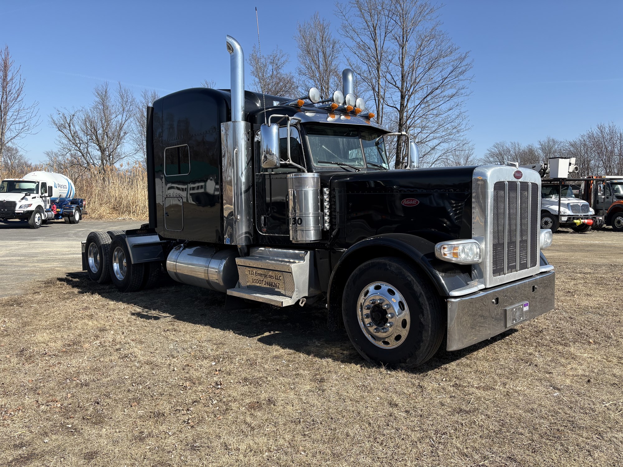2018 PETERBILT 389 - image 1 of 6